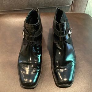 Stuart Weitzman ankle booms black Dansko black leather ankle boots size 9 1/2